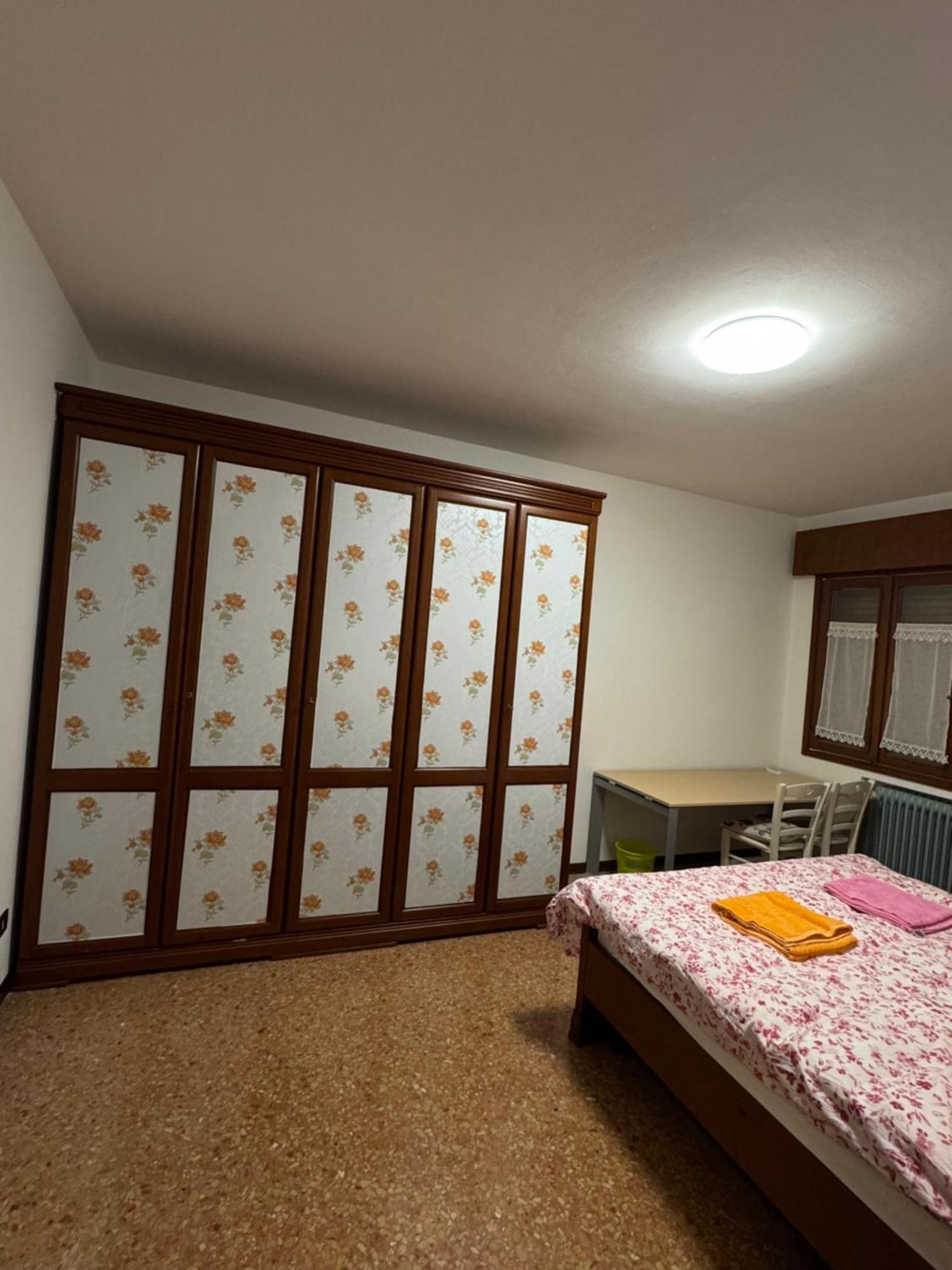 Venice Leisure Mestre Esterno foto